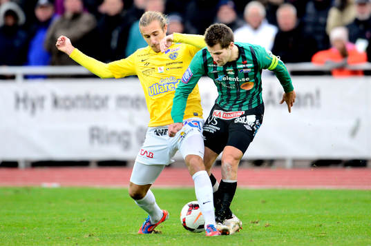 Falkenbergs Tobias Karlsson och Varbergs Gabriel Altemark