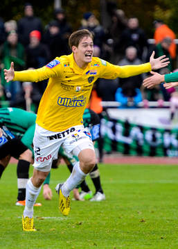 Falkenbergs Victor Sköld jublar