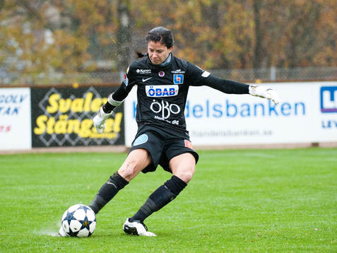 Örebros målvakt Stephanie Labbé