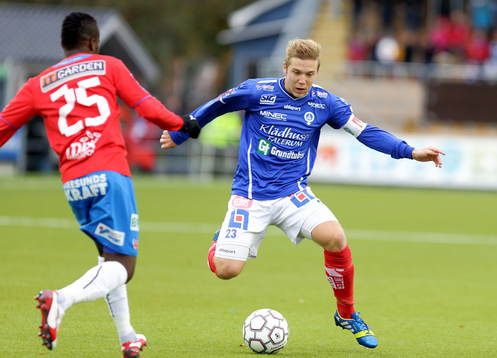 Åtvidabergs Anton Tinnerholm i matchen mellan Åtvidaberg