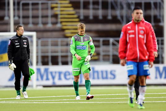 Helsingborgs Pär Hansson går av planen och deppar