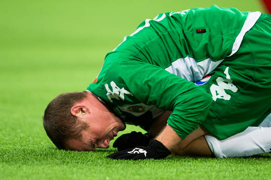 Hammarbys Christoffer Carlsson grinar illa
