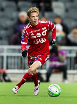 Degerfors Johan Bertilsson med bollen
