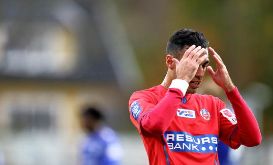 Imad Khalili deppar i matchen mellan Åtvidaberg och