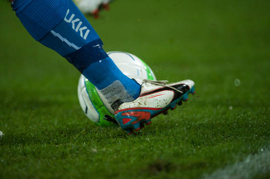 Fotbollssko, Puma, boll, gräs