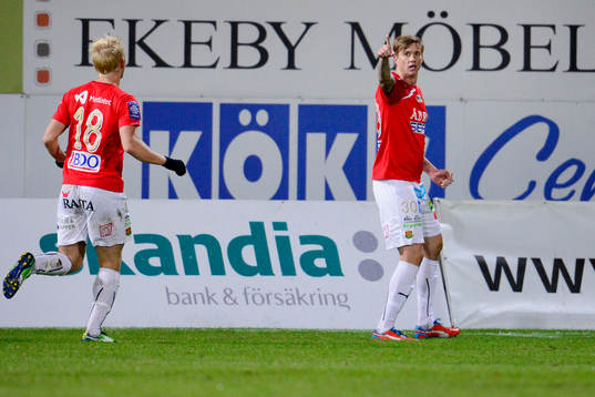 GAIS Andreas Drugge jublar med Linus Tornblad