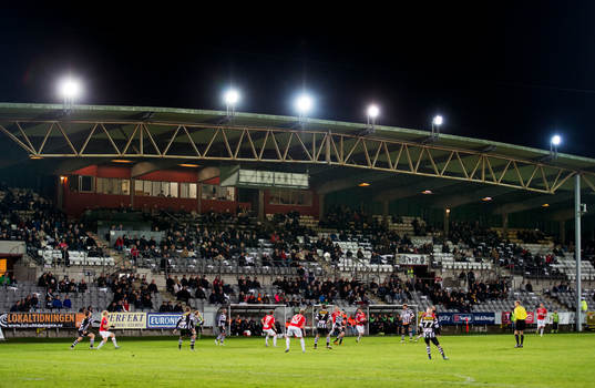 Matchen i full gång på Landskrona IP