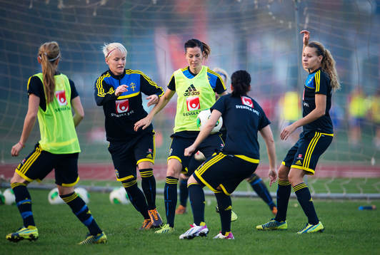 Nilla Fischer, Lotta Schelin och Charlotte Rohlin