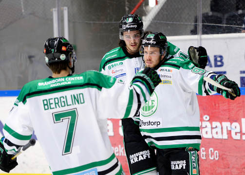 Rögles Kelsey Tessier reducerar till 3-1