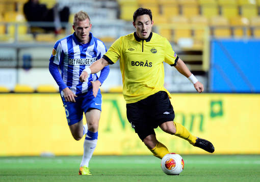 Elfsborgs Stefan Ishizaki och Esbjergs Martin Bergvold