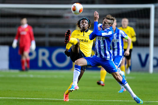 Elfsborgs Mohamed Bangura och Esbjergs Kian Hansen
