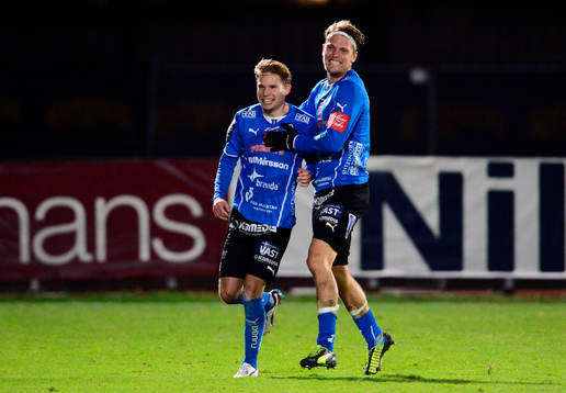 Halmstads Johan Blomberg och Kristoffer Fagercrantz  jublar
