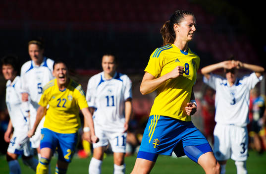 Sveriges Lotta Schelin jublar