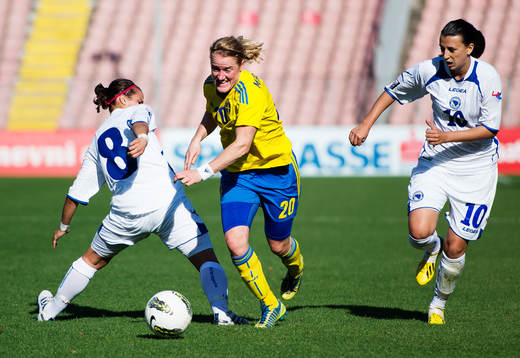 Bosnien-Hercegovinas Aida Hadzic och Alisa Spahic utmanas