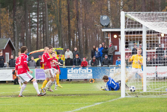 Bläddra bland fler bilder av Fotboll, Superettan, Degerfors - Falkenberg