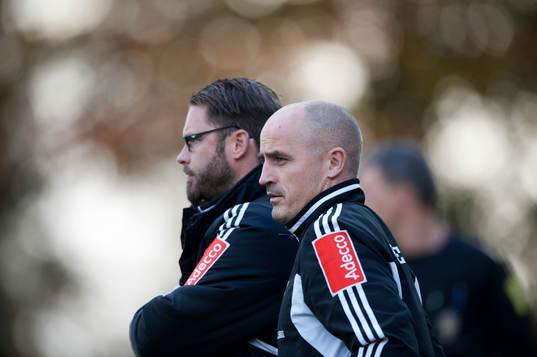 Ängelholms tränare Joakim Persson och Magnus Arvidsson i