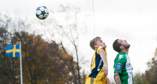 Hammarbys Andreas Haddad och Ängelholms  Robin Nilsson i