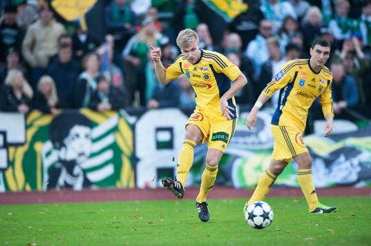 Ängelholms Robin Nilsson i matchen i Superettan mellan