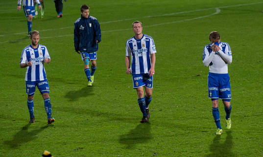Matchen är slut och IFK Göteborg lämnar planen i