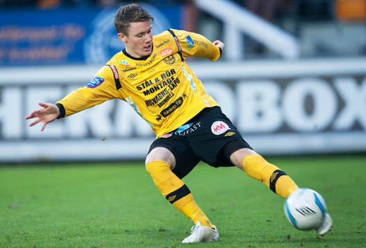 Mjällbys Viktor Agardius  i