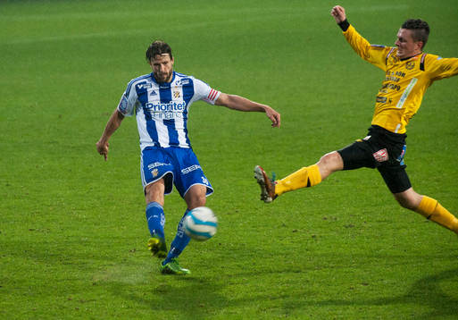 IFK Göteborgs Mattias Bjärsmyr och Mjällbys Kristian