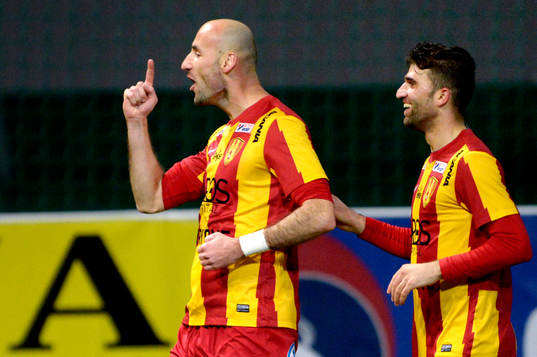 Syrianskas Dinko Felic jublar med Mattias Mete