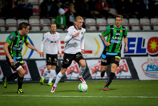 Örebros Kalle Holmberg i Superettan mellan Örebro och GAIS
