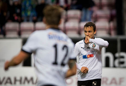 Örebros Shpetim Hasani gör 4-0 till Örebro och sitt
