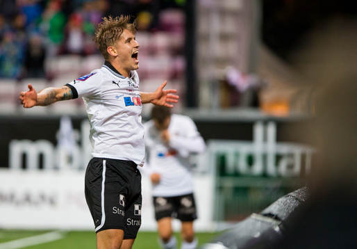 Örebros Daniel Björnkvist jublar