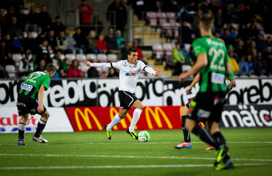 Örebros Ahmed Yasin i Superettan mellan Örebro och GAIS