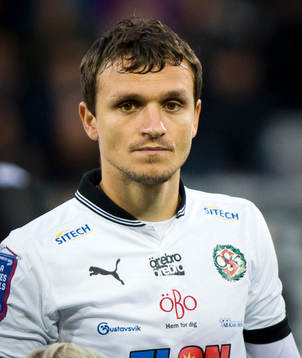 Örebros Shpetim Hasani i Superettan mellan Örebro och GAIS