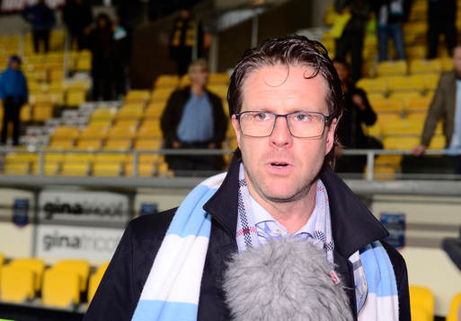 Malmös tränare Rikard Norling ger en intervju