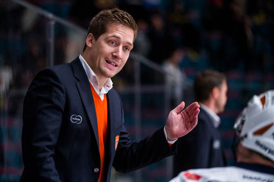 Växjös tränare Sam Hallam