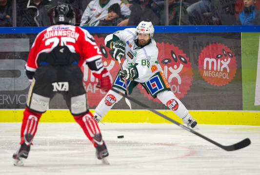 Färjestads Jack Connolly i SHL mellan Örebro och