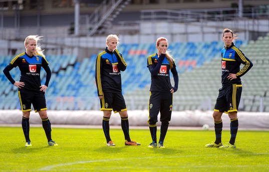 Sveriges Jenny Hjohlman, Sofia Jakobsson, Kosovare Asllani