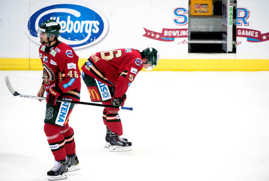 Frölundas Christoffer Persson och Erik Gustafsson deppar