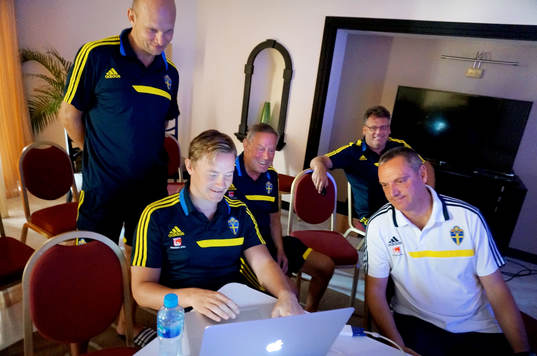 I denna handout-bild från Svenska Fotbollförbundet ses