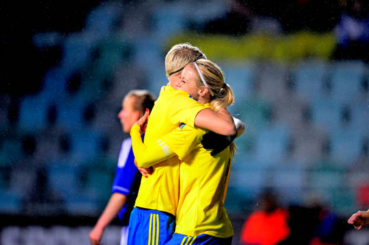 Sveriges Nilla Fischer kramar om Amanda Ilestedt