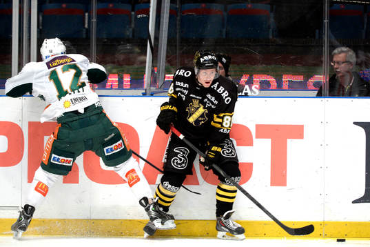 s Oscar Ahlström