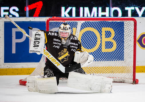 s målvakt Daniel Larsson