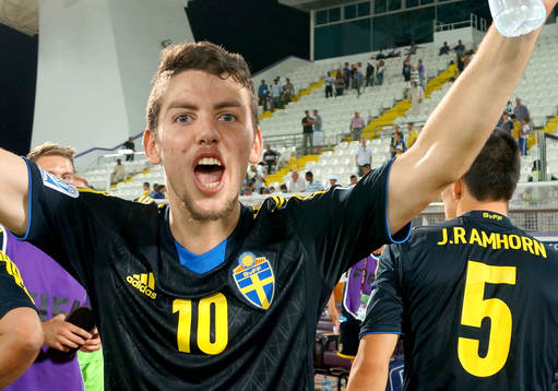 I denna handoutbild från Svenska Fotbollsförbundet syns