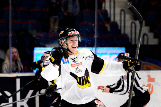 Västerås Jonas Emmerdahl jublar