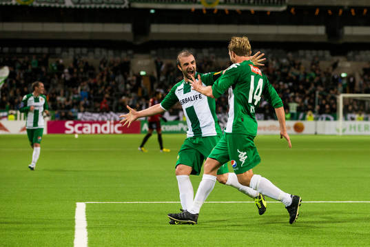 Hammarbys Mikael Rynell jublar