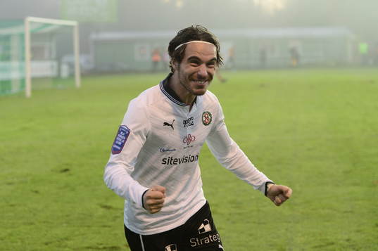 Örebros Nordin Gerzic jublar