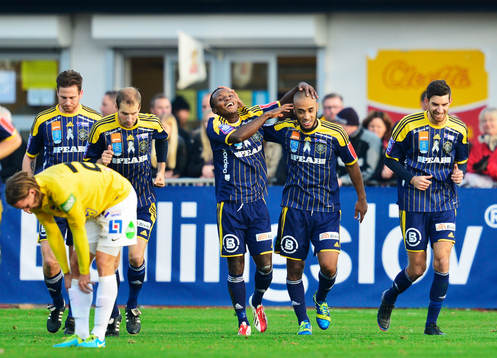 Ängelholms Junes Barny jublar