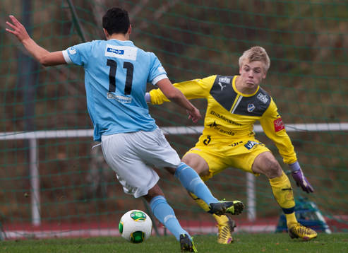 Malmös Deniz Hümmet gör 0-1 i SM-finalen för