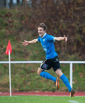 Halmstads Jacob Ling-Vannerus har gjort 2-1 och jublar i