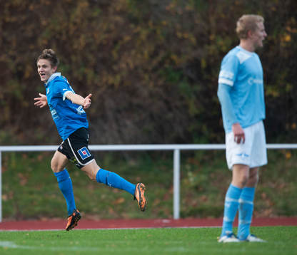 Halmstads Jacob Ling-Vannerus har gjort 2-1 och jublar i