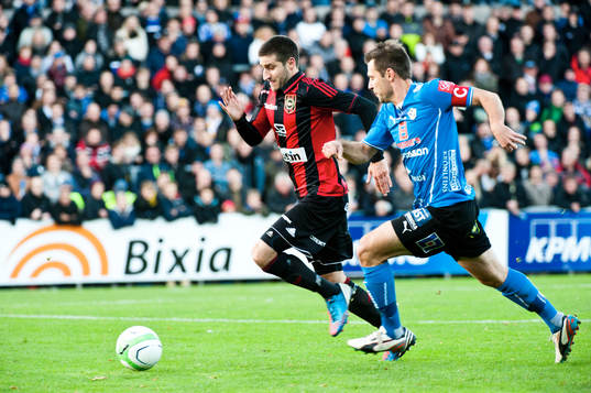 Brommapojkarnas Gabriel Özkan och Halmstads Stefan