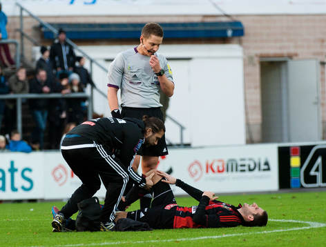 Brommapojkarnas Gabriel Özkan skadad